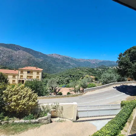 לינה וארוחת בוקר Casa Suprana *